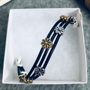 ! NWT Lucky Brand Daisy Bracelet !